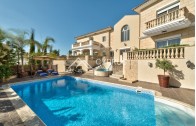 Luxury villa with 5 bedrooms in Limassol, Agios Tychonas - фото 34