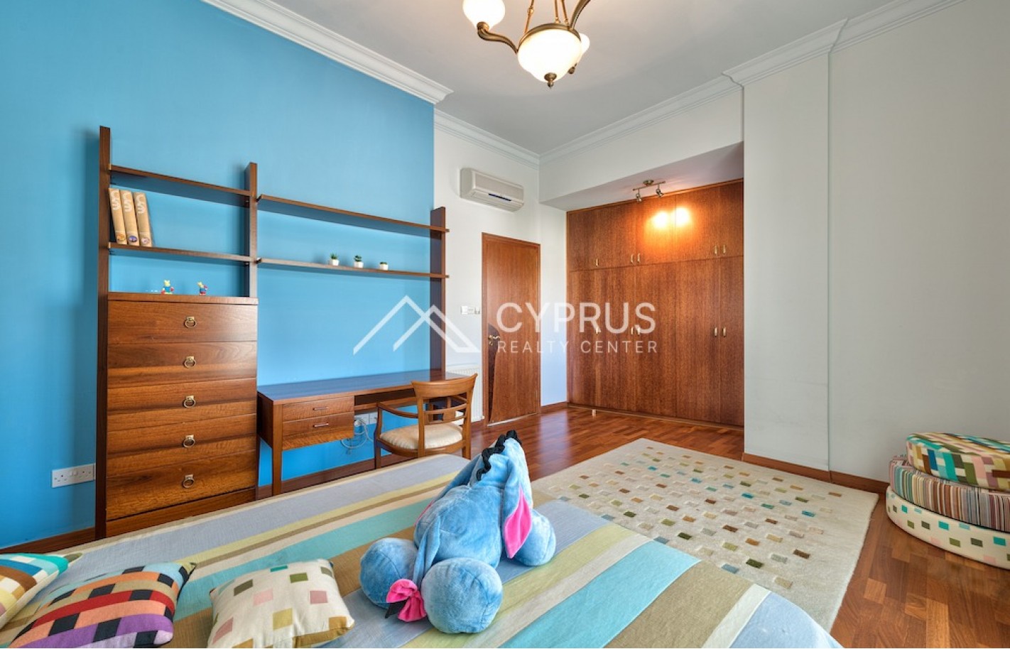 Luxury villa with 5 bedrooms in Limassol, Agios Tychonas - фото 15