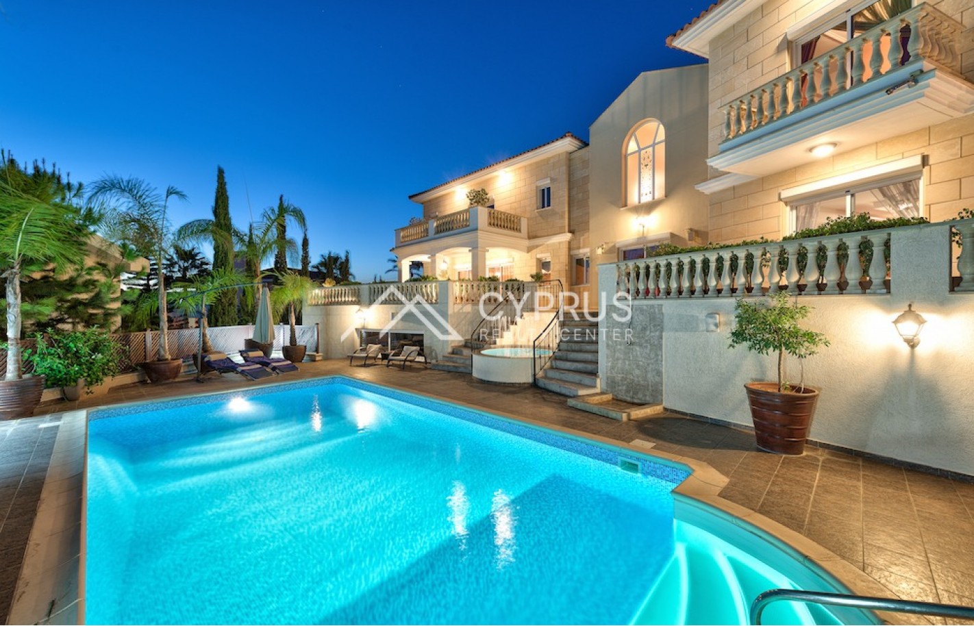 Luxury villa with 5 bedrooms in Limassol, Agios Tychonas - фото 36