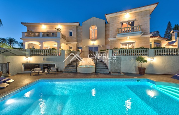 Luxury villa with 5 bedrooms in Limassol, Agios Tychonas