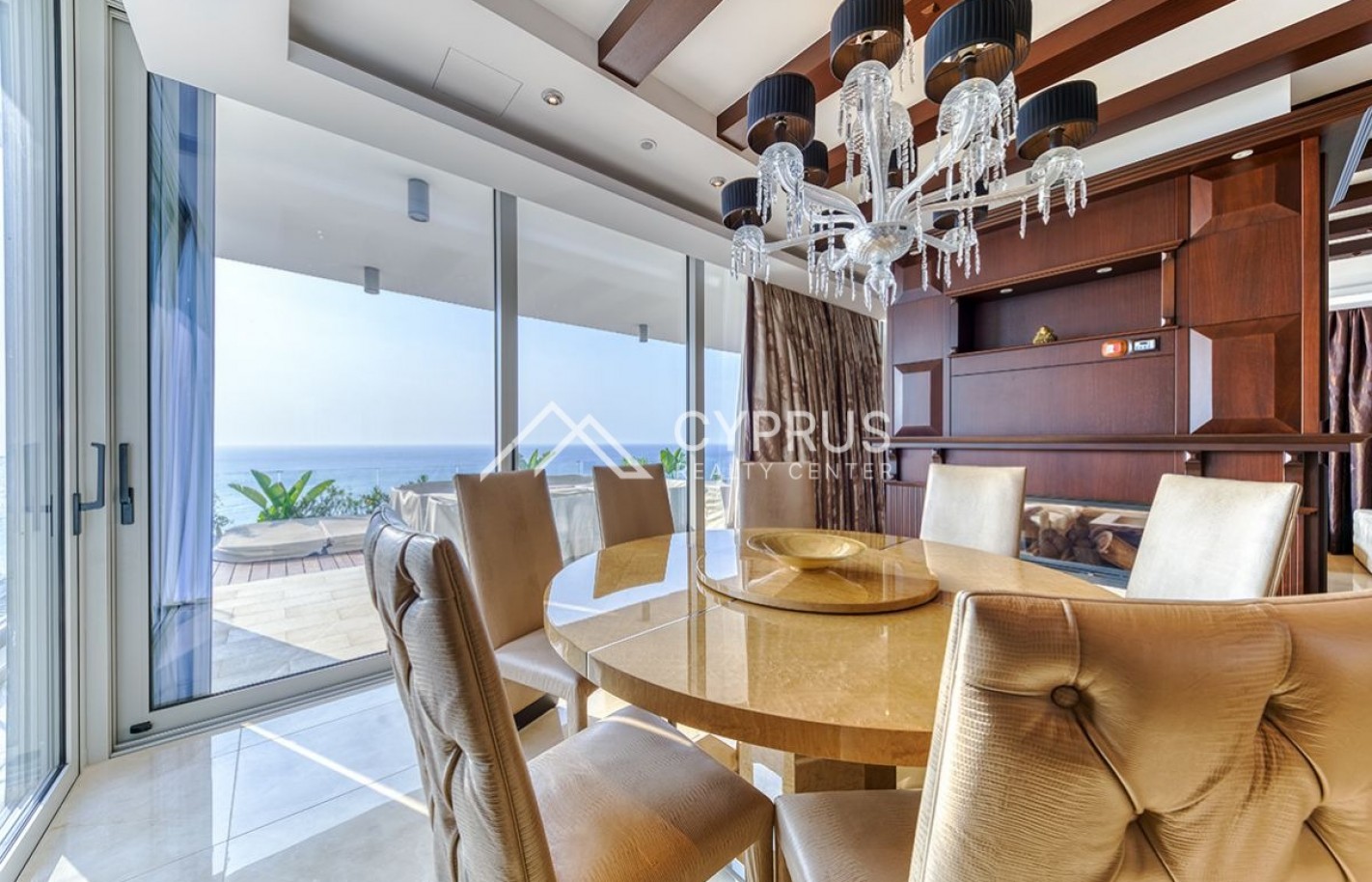 Luxury villa in Limassol with 6 bedrooms, Agios Tychonas - фото 17