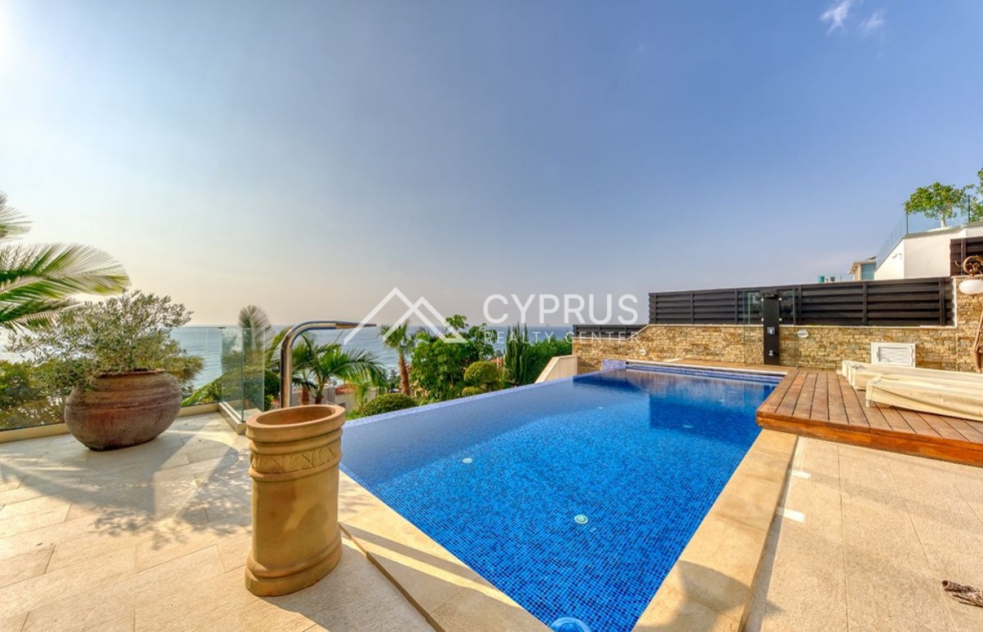 Luxury villa in Limassol with 6 bedrooms, Agios Tychonas
