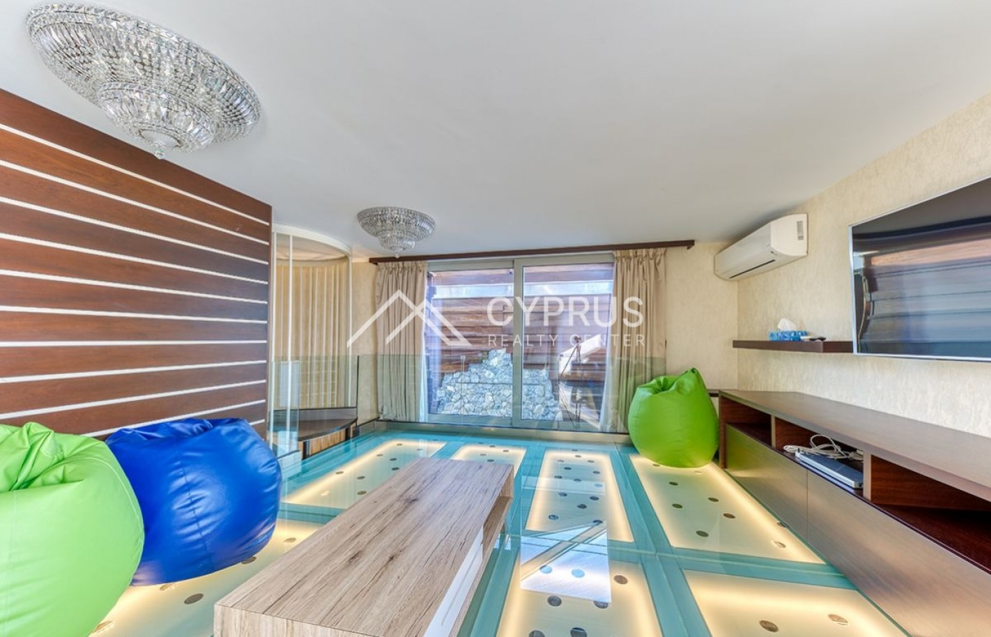 Luxury villa in Limassol with 6 bedrooms, Agios Tychonas - фото 13