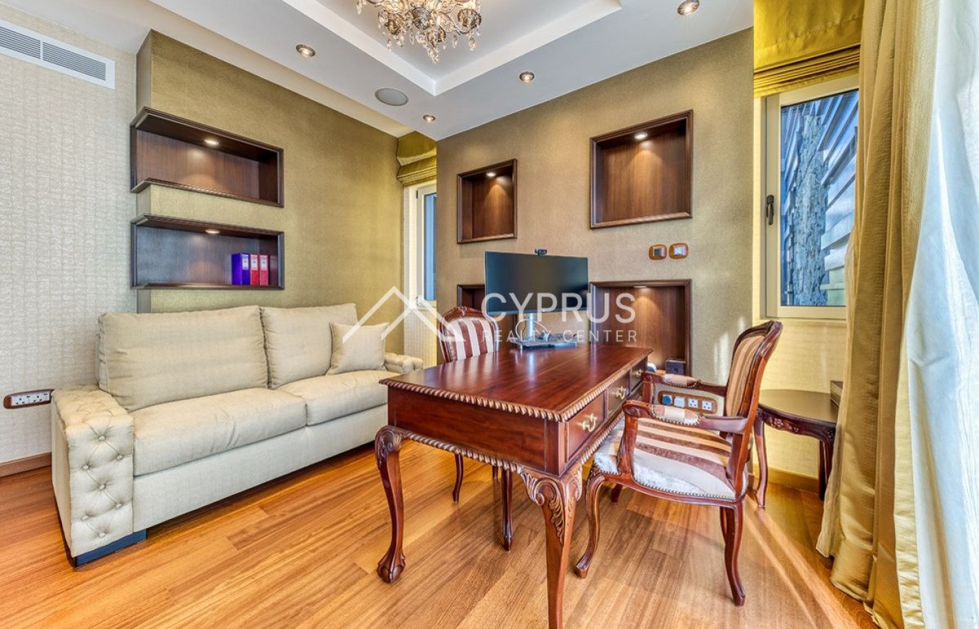 Luxury villa in Limassol with 6 bedrooms, Agios Tychonas - фото 41