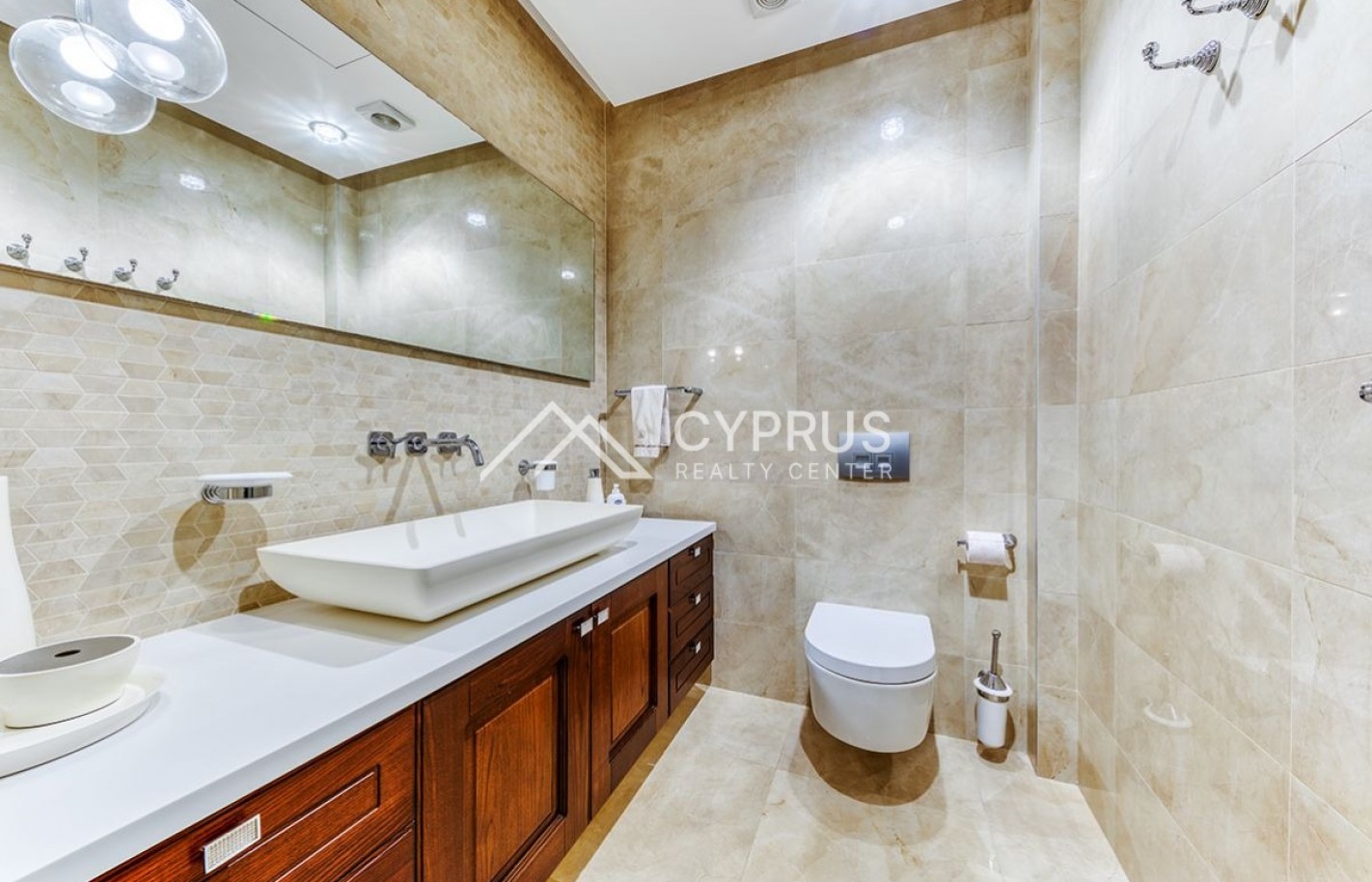 Luxury villa in Limassol with 6 bedrooms, Agios Tychonas - фото 30