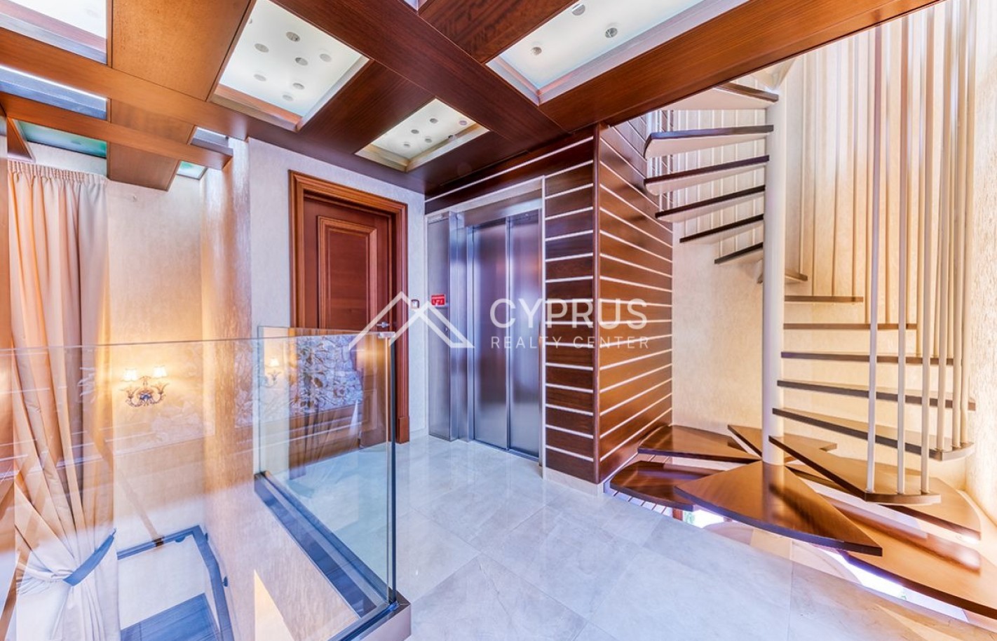 Luxury villa in Limassol with 6 bedrooms, Agios Tychonas - фото 44