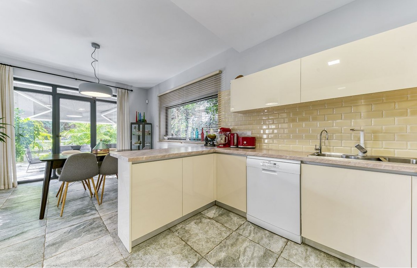 Трехспальная вилла в Лимассоле, Potamos Germasogeia - фото 17