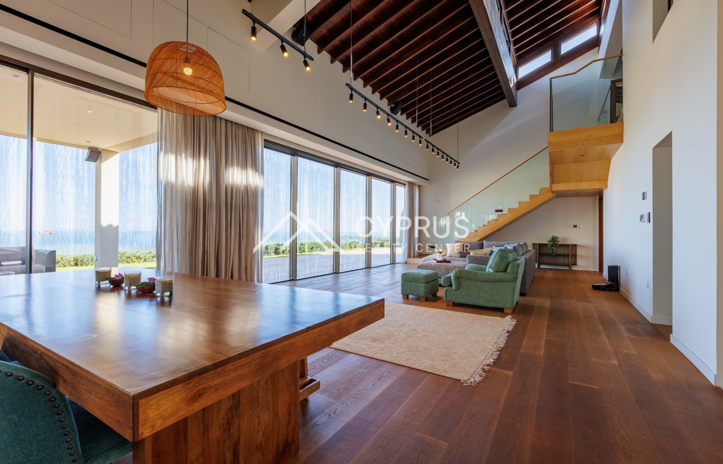 Перевод Villa in Limassol with 4 bedrooms, Parekklisia