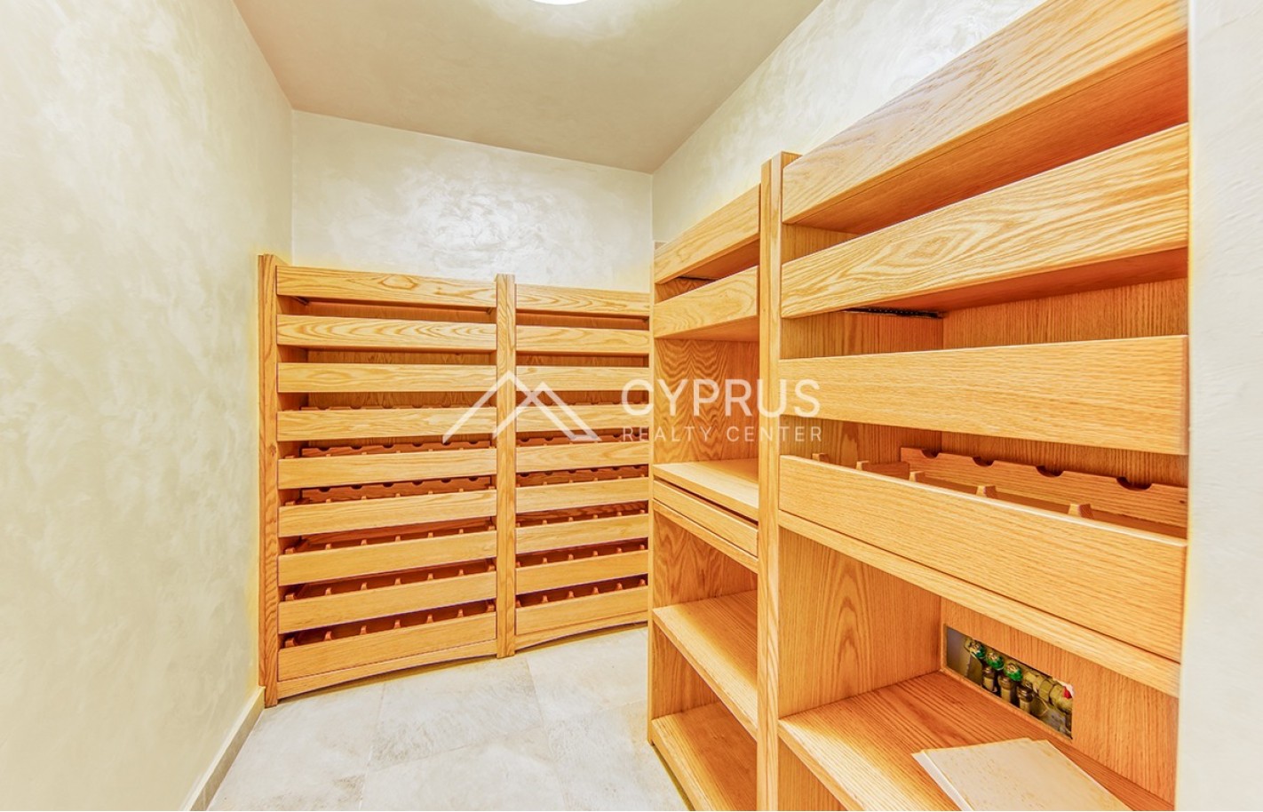 Three bedroom villa in Limassol, Agios Tychonas - фото 25