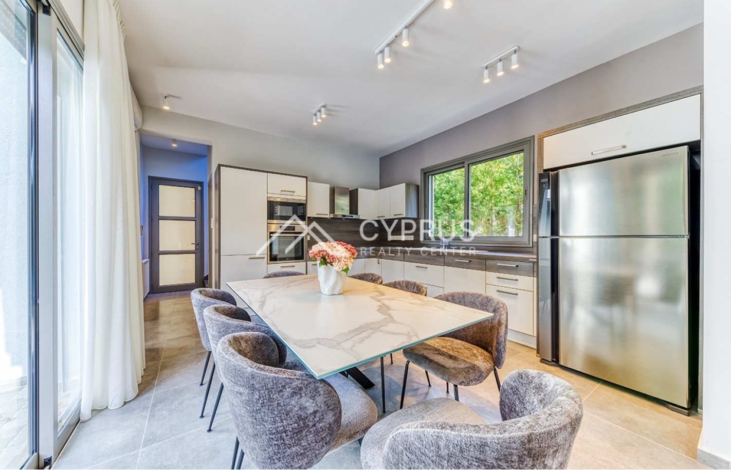 Three bedroom villa in Limassol, Agios Tychonas - фото 9