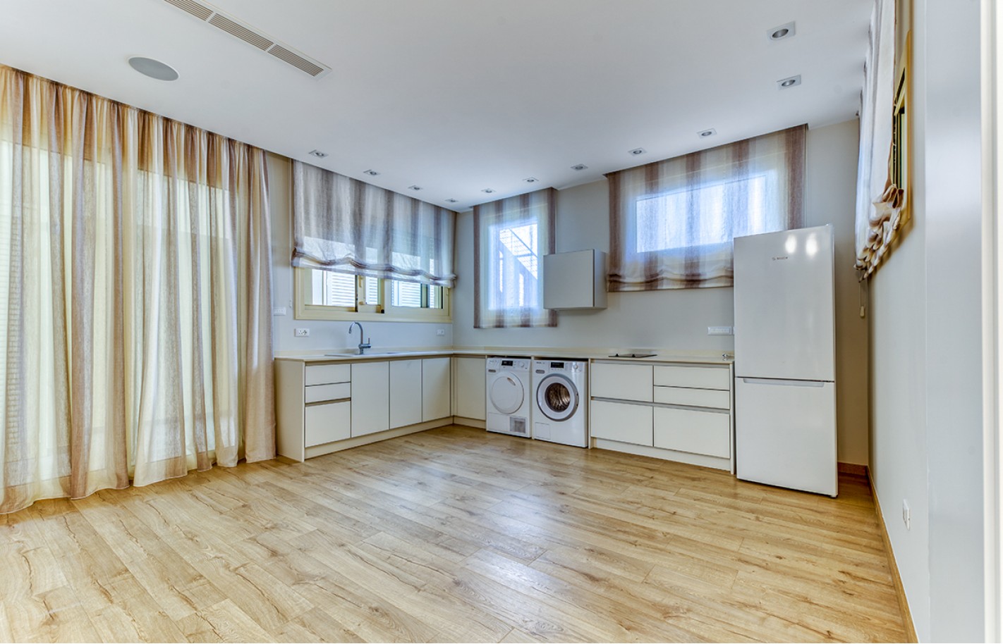  Вилла в Лимассоле с 5 спальнями, Agios Tychonas - фото 22