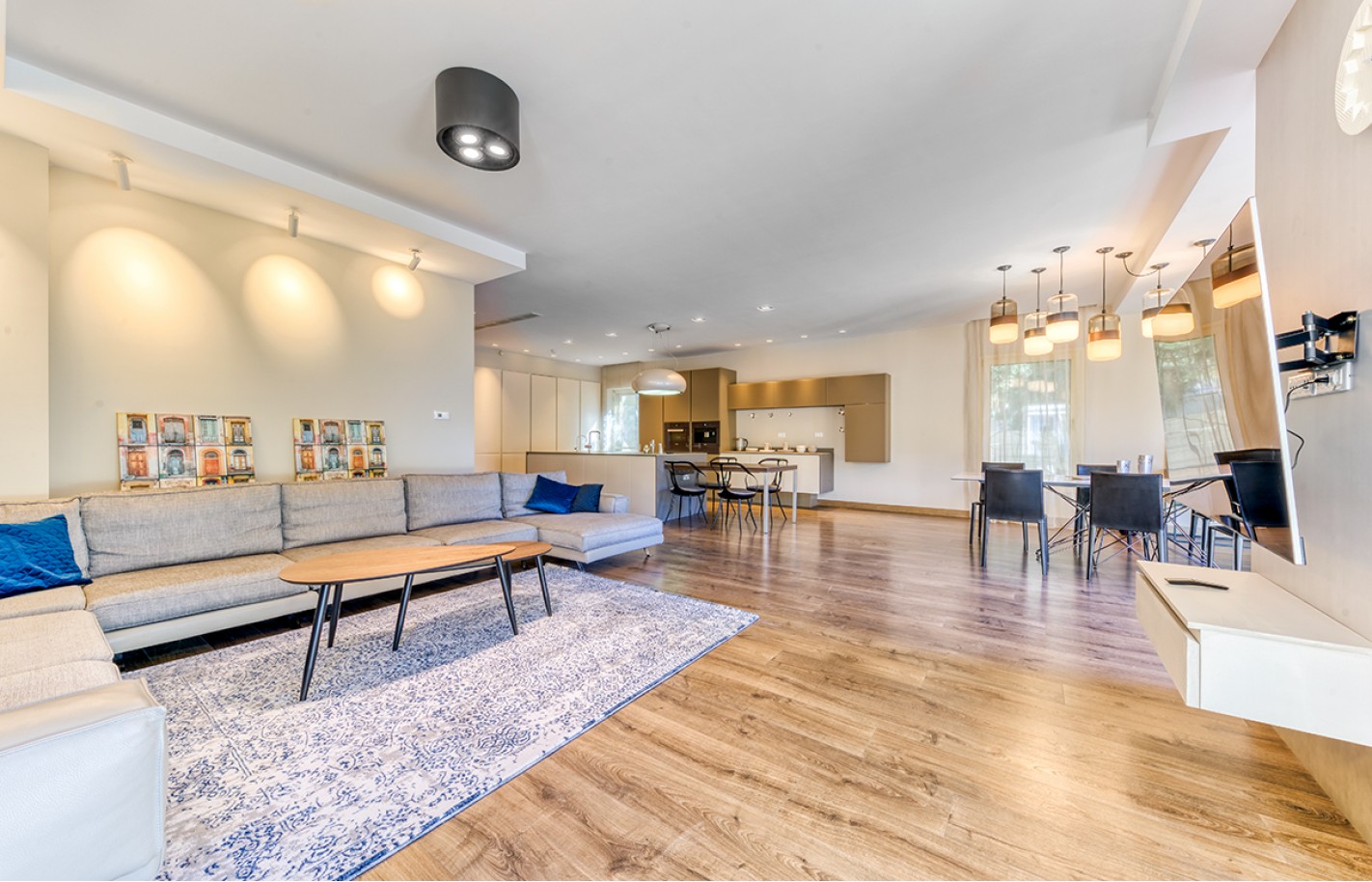  Вилла в Лимассоле с 5 спальнями, Agios Tychonas - фото 19