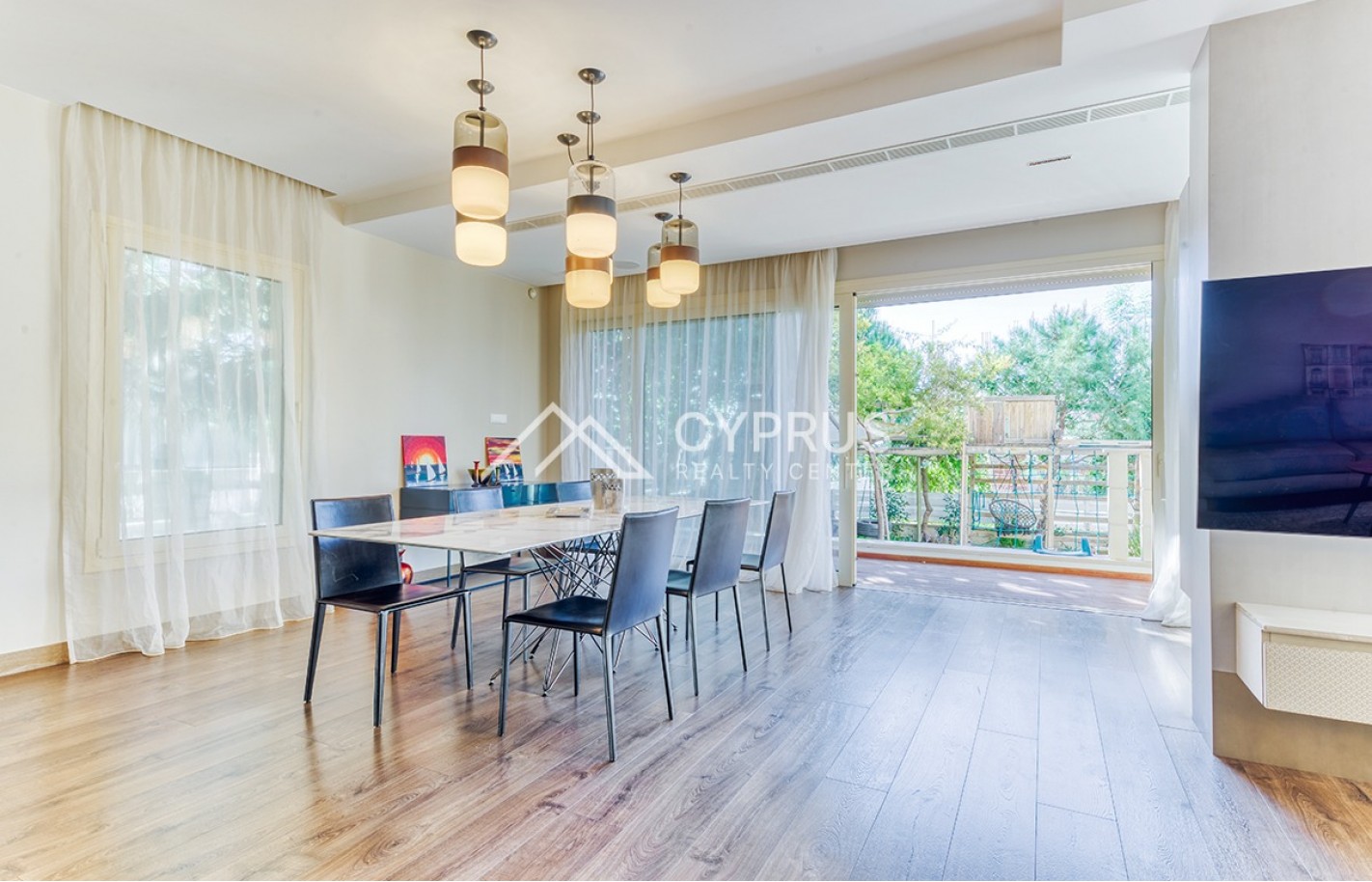 Villa in Limassol with 5 bedrooms, Agios Tychonas - фото 6