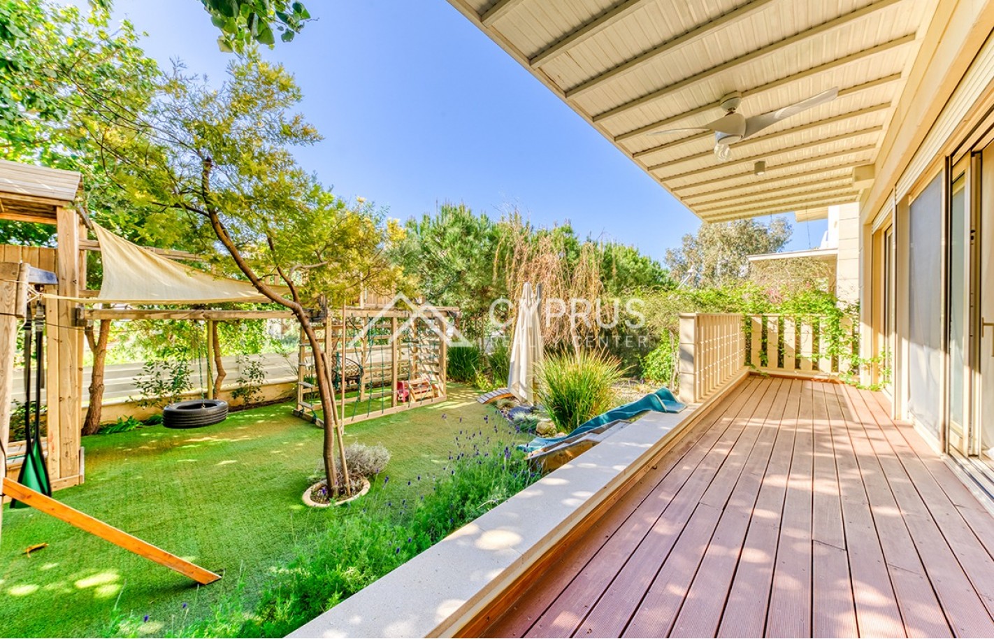 Villa in Limassol with 5 bedrooms, Agios Tychonas - фото 3