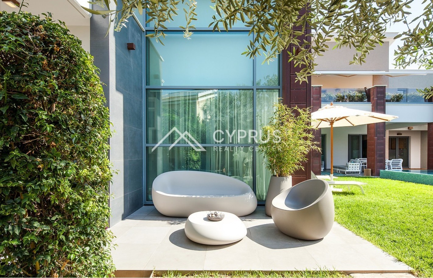 Villa in Limassol with 5 bedrooms, East Beach - фото 9