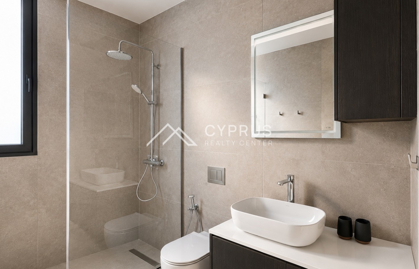 Villa in Limassol with 4 bedrooms, Agios Tychonas - фото 3