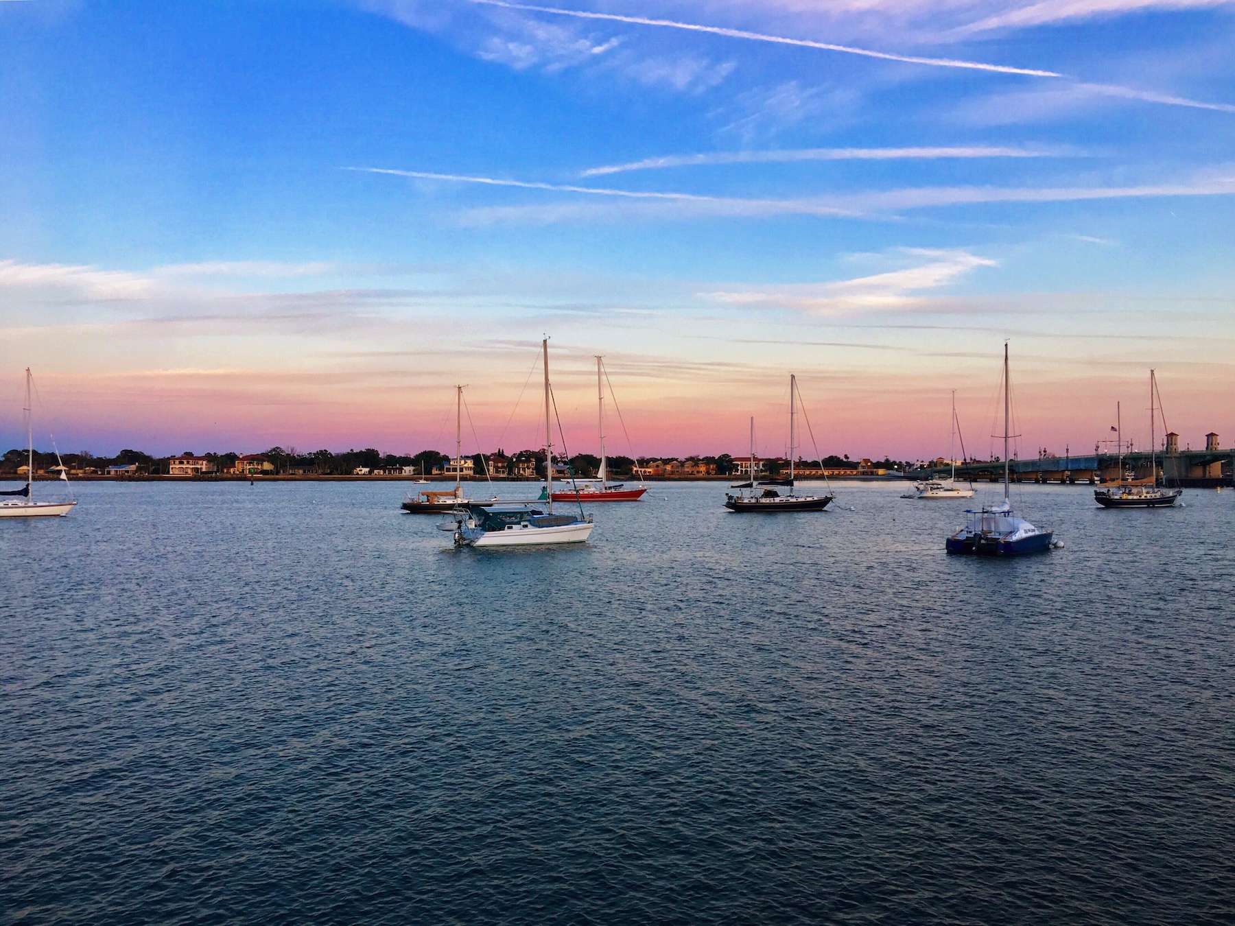 Остались последние резиденции в Limassol Marina - три апартамента и две виллы на продажу Остались последние резиденции в Limassol Marina - три апартамента и две виллы на продажу