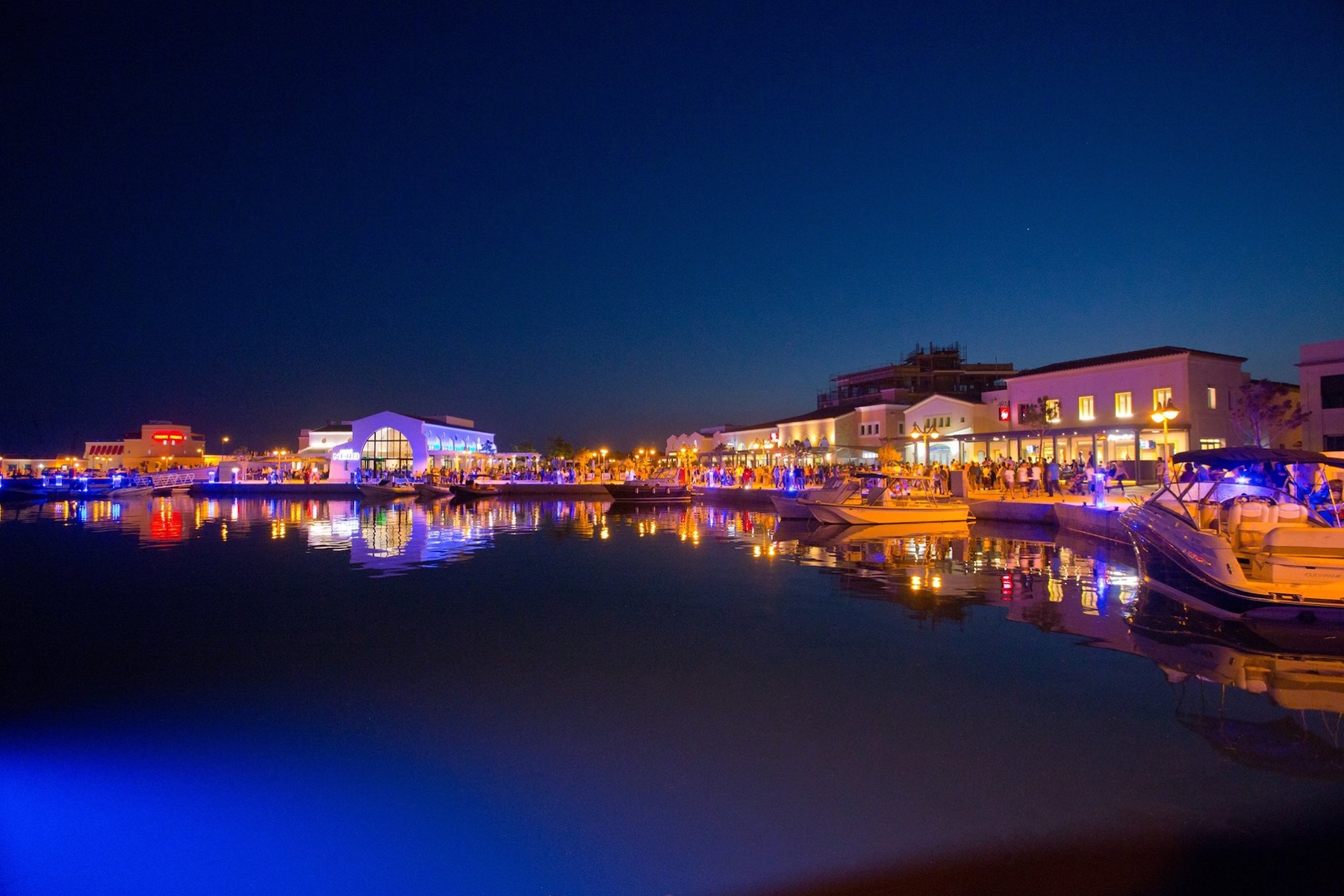 Light It Up! Какие светские мероприятия ждут резидентов Limassol Marina в этом сезоне?